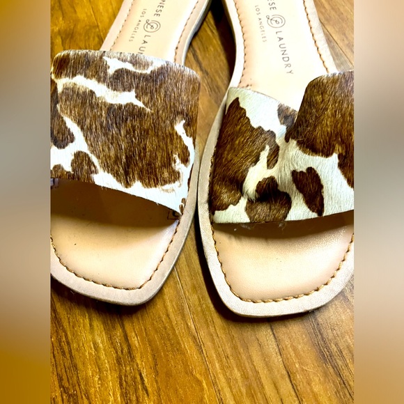 Chinese Laundry Shoes - New Chinese Laundry cow slides 8